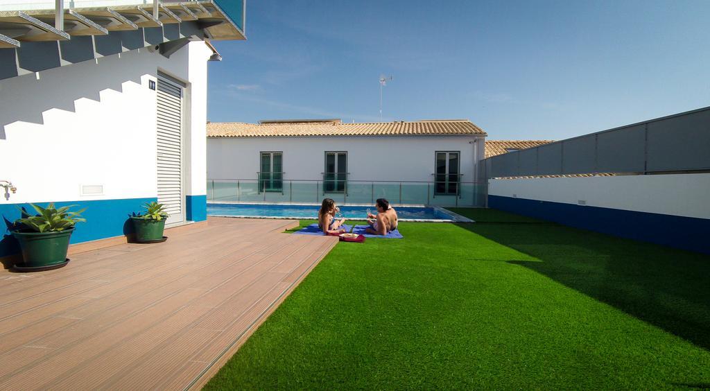 Peralux Hotel Exterior photo